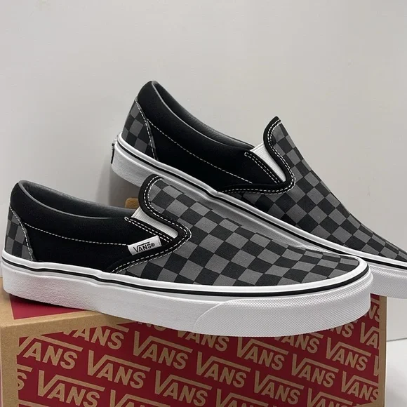 Vans Men’s Classic Slip-On Black/Pewter CheckerboardVN000EYEBPJSneakers